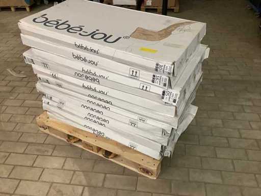 Batch Bebe-Jou bath stands