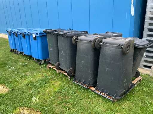 Vari contenitori di rifiuti (12x)