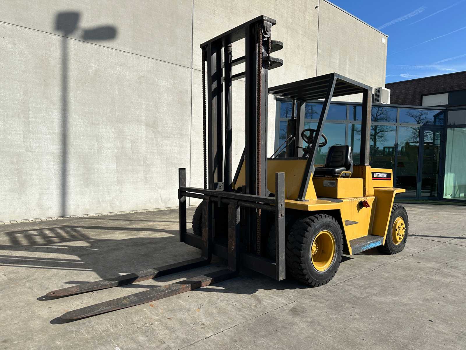 Caterpillar – V130 – Forklift