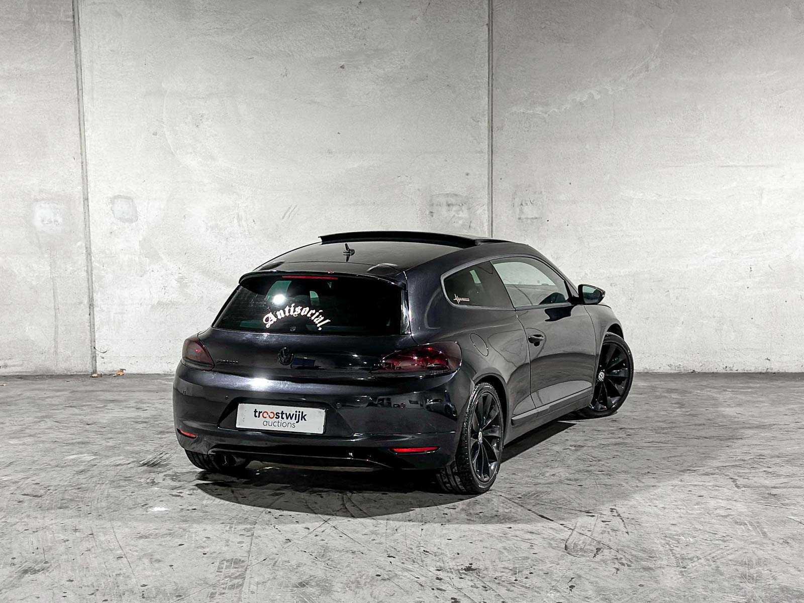 Volkswagen Scirocco 1.4 TSI Highline 122pk 2009, J-351-JG