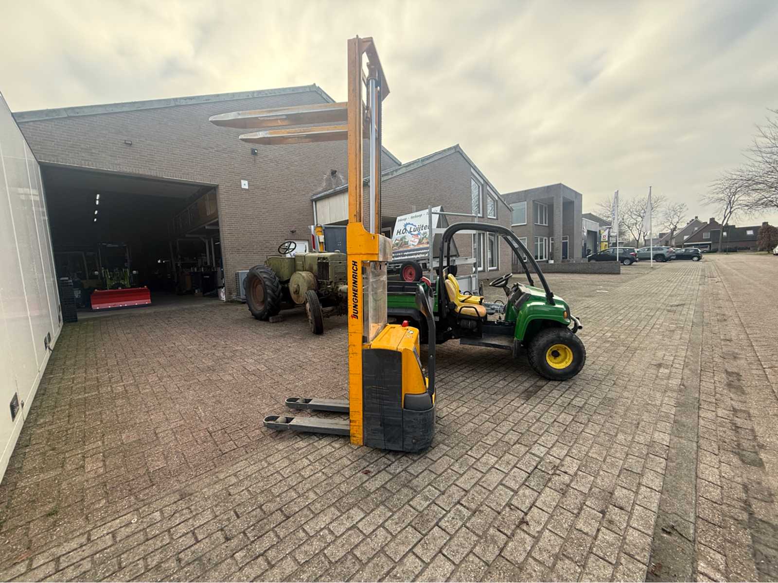 2008 Jungheinrich EJC110 Stacker