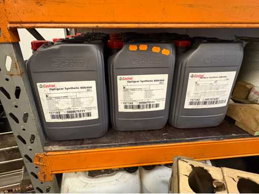 Lot of Castrol Optigear Synthetic 800/460 Industrial Gear Oil – 11 × 20 L + 1 opened
