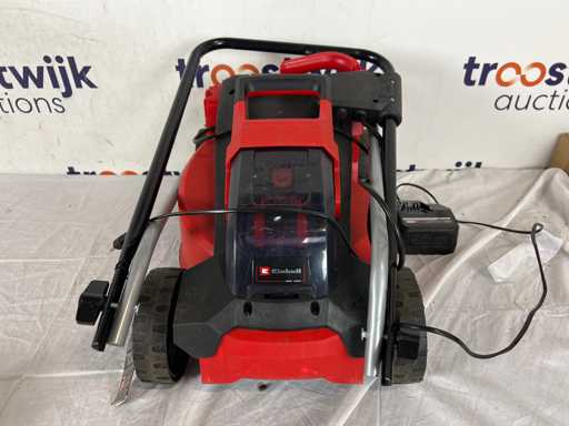 BLACK+DECKER 36V 55cm 22mm Heckentrimmer ohne Batterie und Ladegerät 