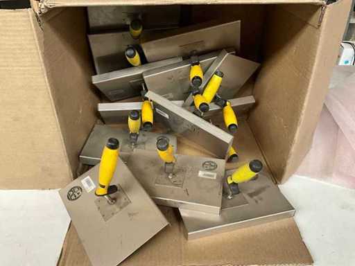 AVR Tools Voegerspalet right model (12x)