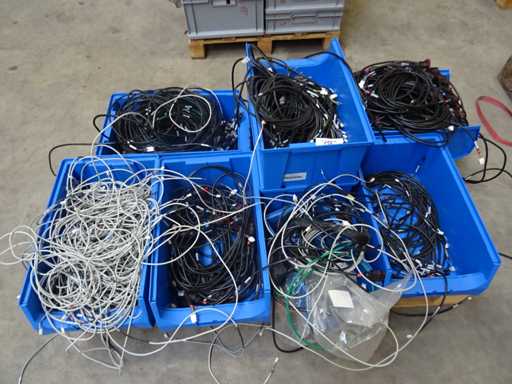 Partij aansluitkabels