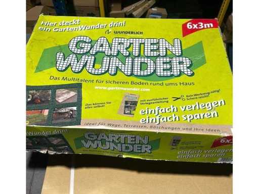 Ogród Wunderlich – różne narzędzia leśne i ogrodowe