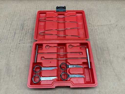 Zestaw narzędzi do uwalniania radia