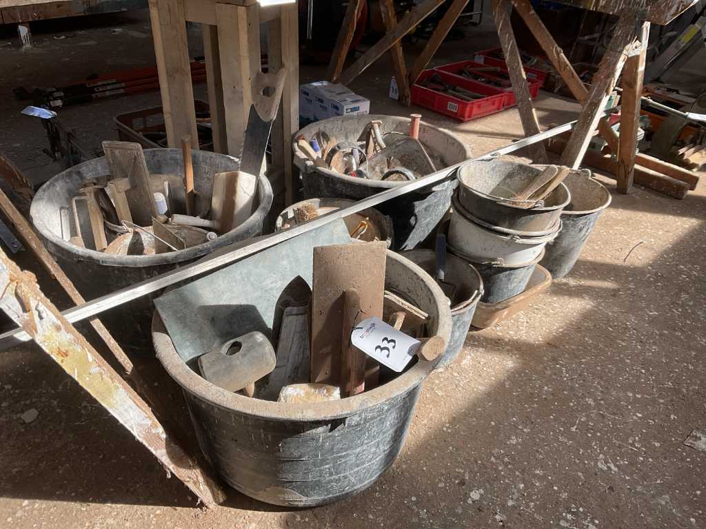 Batch of various masonry tools