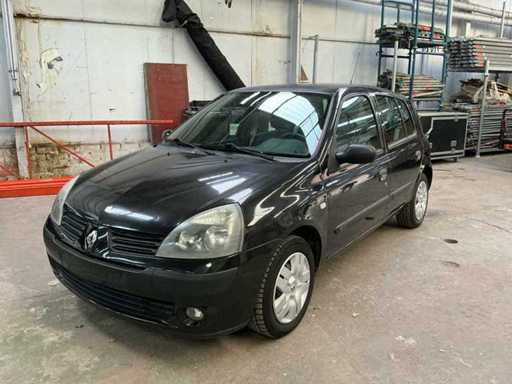Renault Clio 16V Voiture particulière 2004