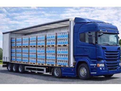 Lot de 27 palettes de 40 cartons de 96 gel hydroalcoolique format de poche, 100 ML chacun date passée soit plus de 100 000 pièces 