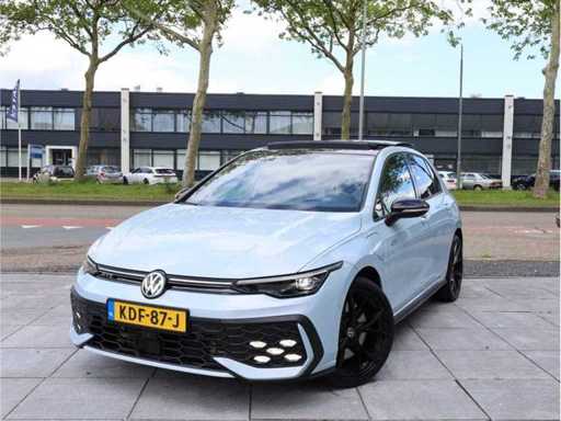 Sports cars and cars in Dordrecht