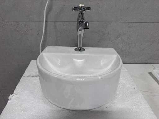 WB – Brunnen inklusive Wasserhahn 
