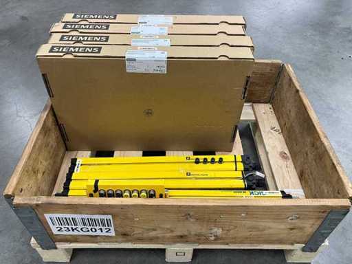 Siemens / Sick / Pepperl+Fuchs - Partij Sinamics modules & veiligheidssensoren - 6SL3130-6AE21-0AB1 &  6SL3100-1AE31-0AB1
