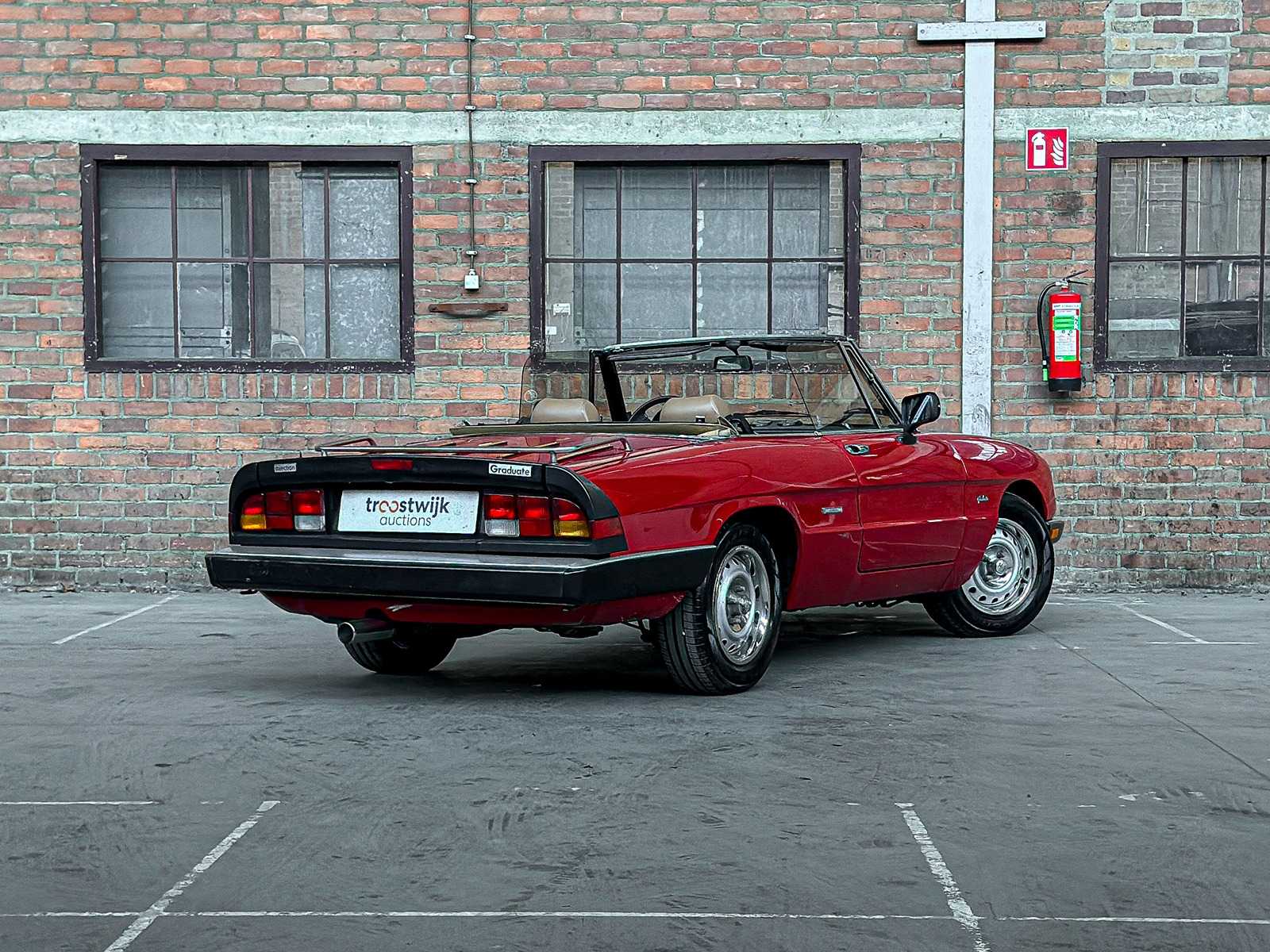 Alfa Romeo Spider 2.0 118pk 1987, NS-842-F