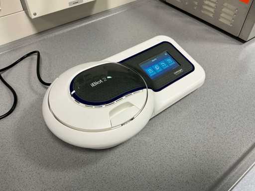 INVITROGEN iBlot 2 Gel Transfer Apparaat