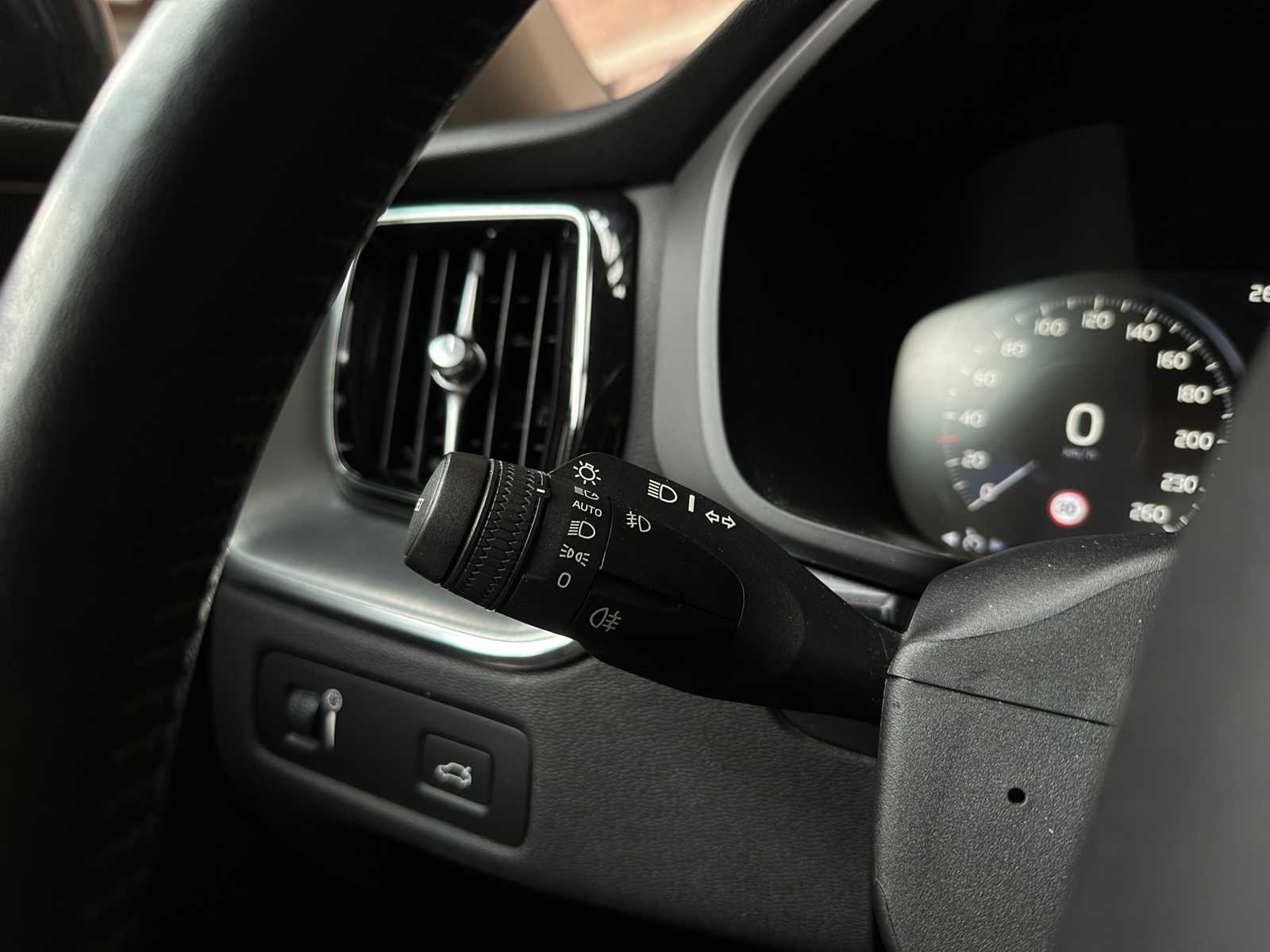 Volvo XC60 2.0 D4 AWD Momentum 190pk 2017, P-666-DB