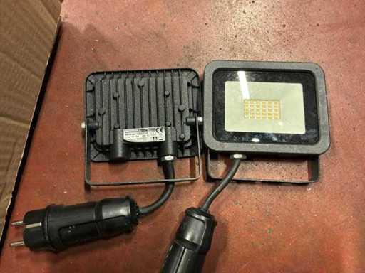 Riflettore LED 20w 3000K (16x)