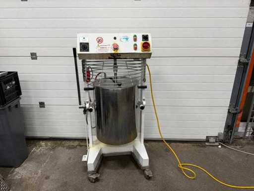 Mixer with heat coil