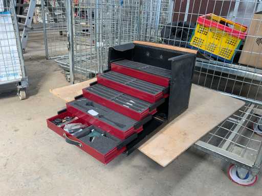 Outil à clé à molette spécial Madelin