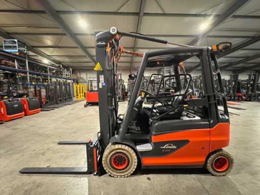 2019 Service+UVV 12/2026 Linde E25 3,+4. Venti vorkversteller 2.822 uur elektrische heftruck
