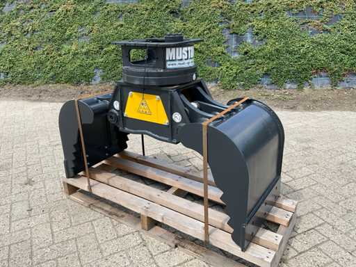 2024 Mustang GRP 250 CH Gripper