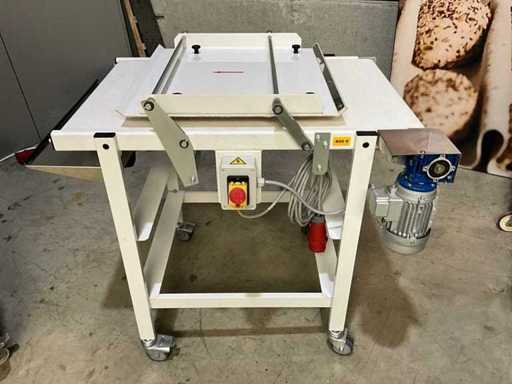 2018 Domino Roll press