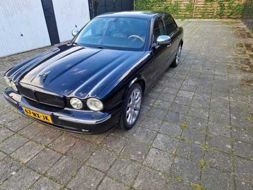Jaguar XJ 3.5 V8 Executive Car 2004