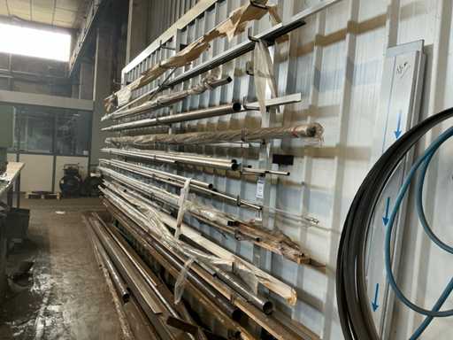 Batch of stainless steel and aluminium stock