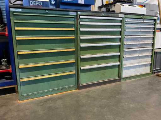 Komoda z materiałem (3x)