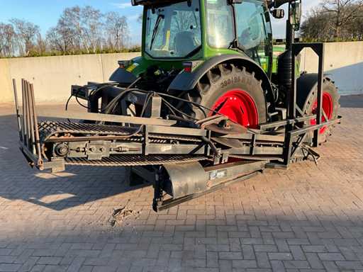 Weevers Mounted Harvester