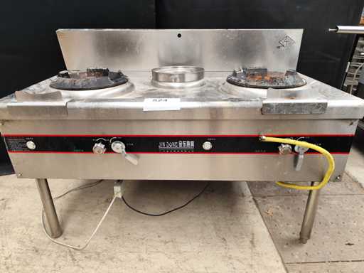 Gamma wok a gas Jin Dong – 3 fuochi – circa 1800×780×1050 mm