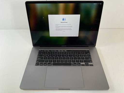 Apple MacBook Pro 16", Core(TM) i7 9ª generazione, 16 GB di RAM, 512 GB NVMe, AMD Radeon 5300M 4 GB