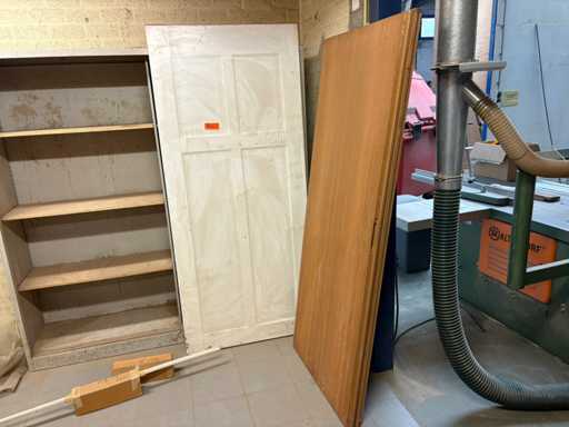 Batch of interior doors