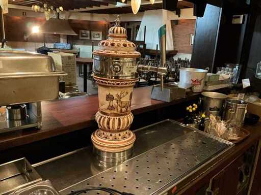 Nostalgic tap column