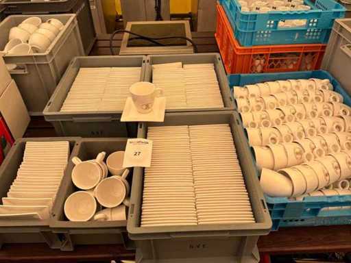 Partij koffietassen en onderzetters