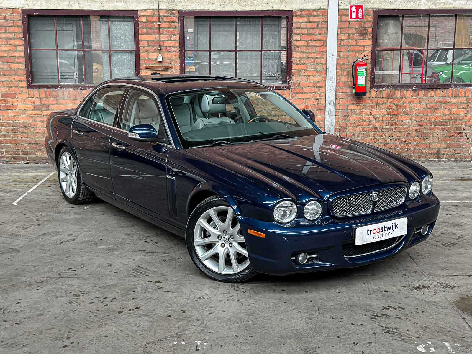 Jaguar XJ 4.2 V8 298pk 2008, T-386-DT Youngtimer