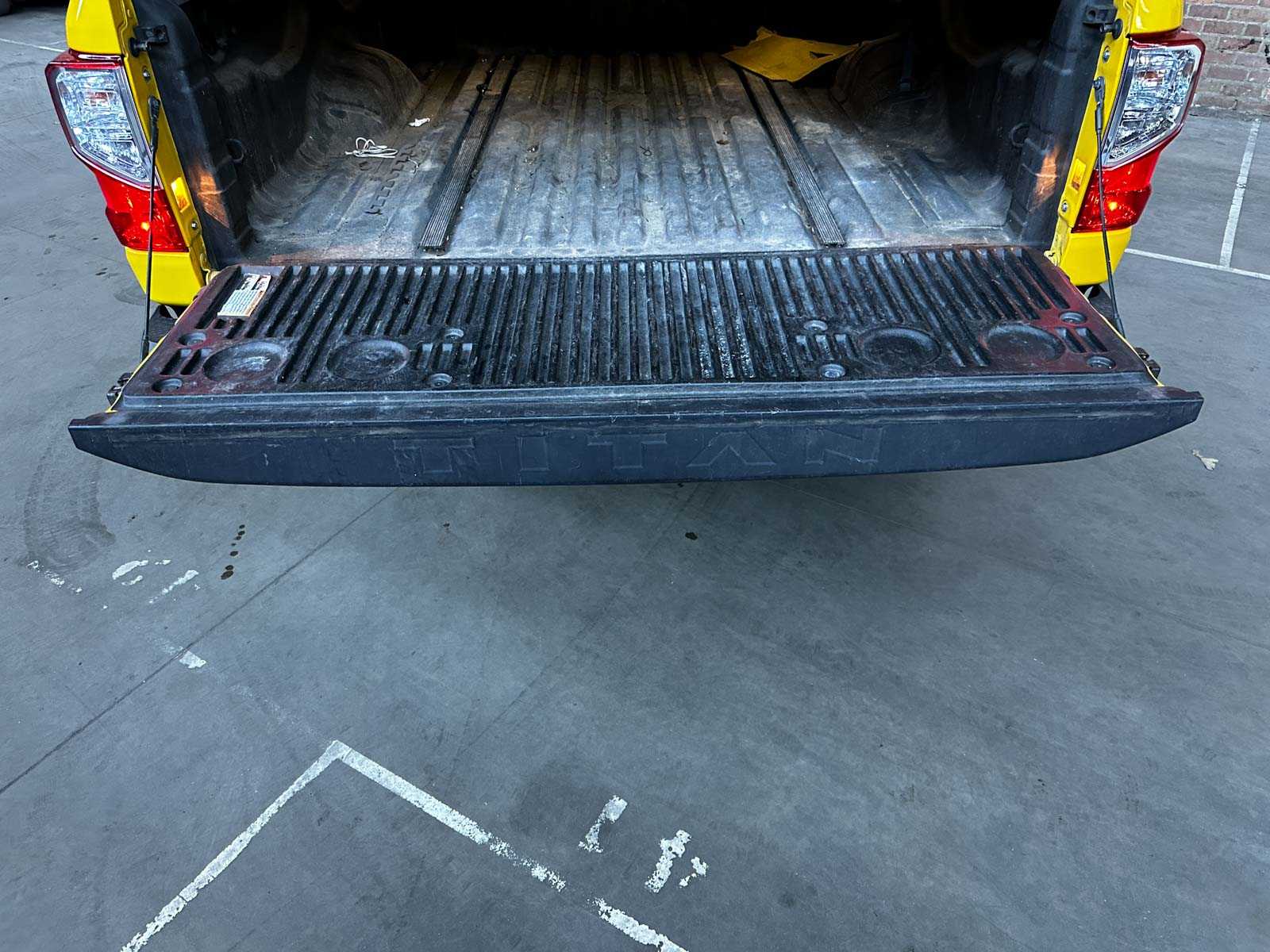 Nissan Titan PRO-4X 5.6 V8 396pk 2018