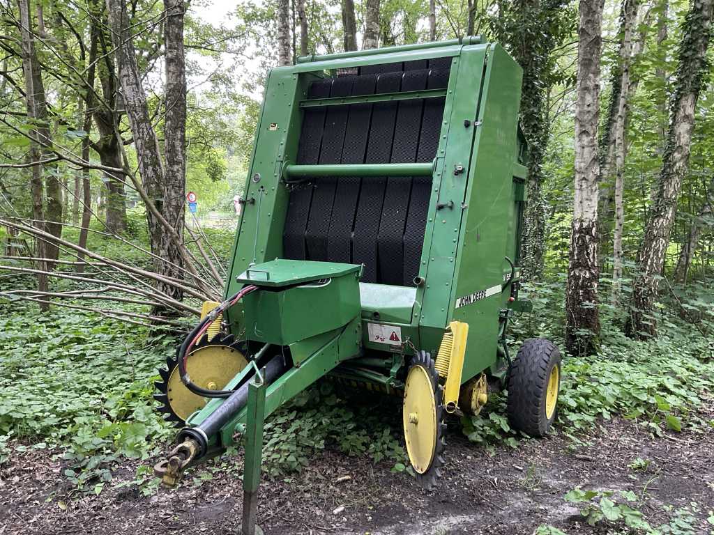 John Deere 550 Baler