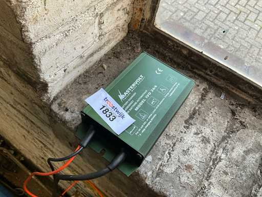 Caricabatterie Mastervolt IVO 24/6