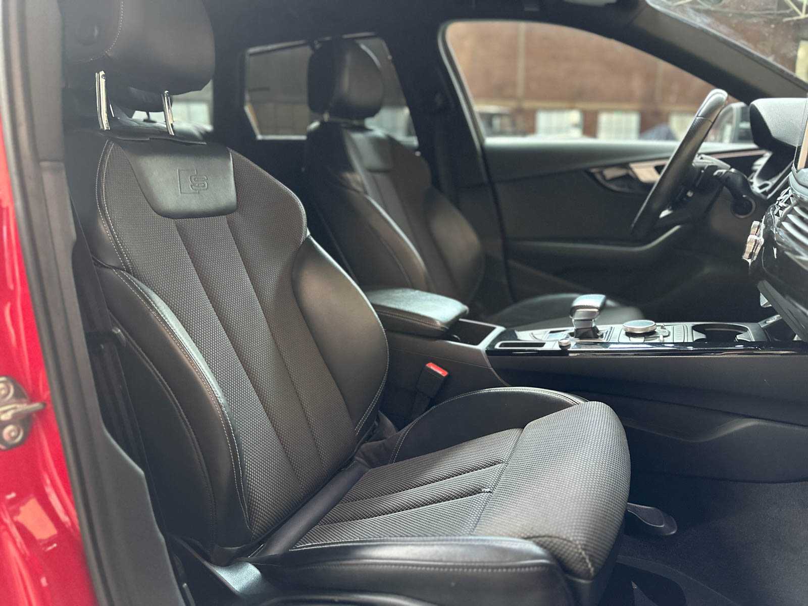 Audi A4 Avant 2.0 T g-tron Design Pro Line Plus 170pk 2018, R-401-VV