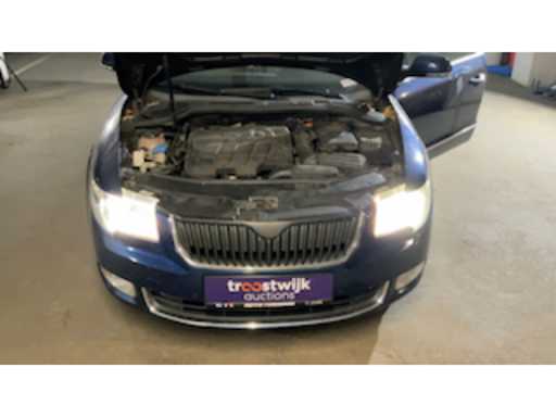 d169c469-80df-4105-a96f-d96dc0e9bdc1.mp4