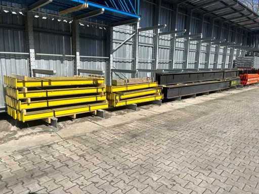 Enkelzijdige Draagarmstelling 12x72