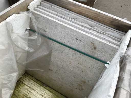 Natuursteen ghibli gepolijst ca. 32,40m2