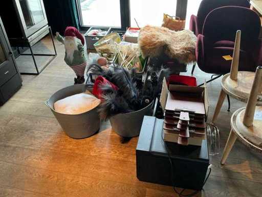 Diverse decorații ale petrecerii