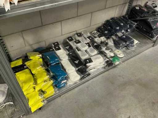 Partij diverse Adidas/Errea sokken (126x)
