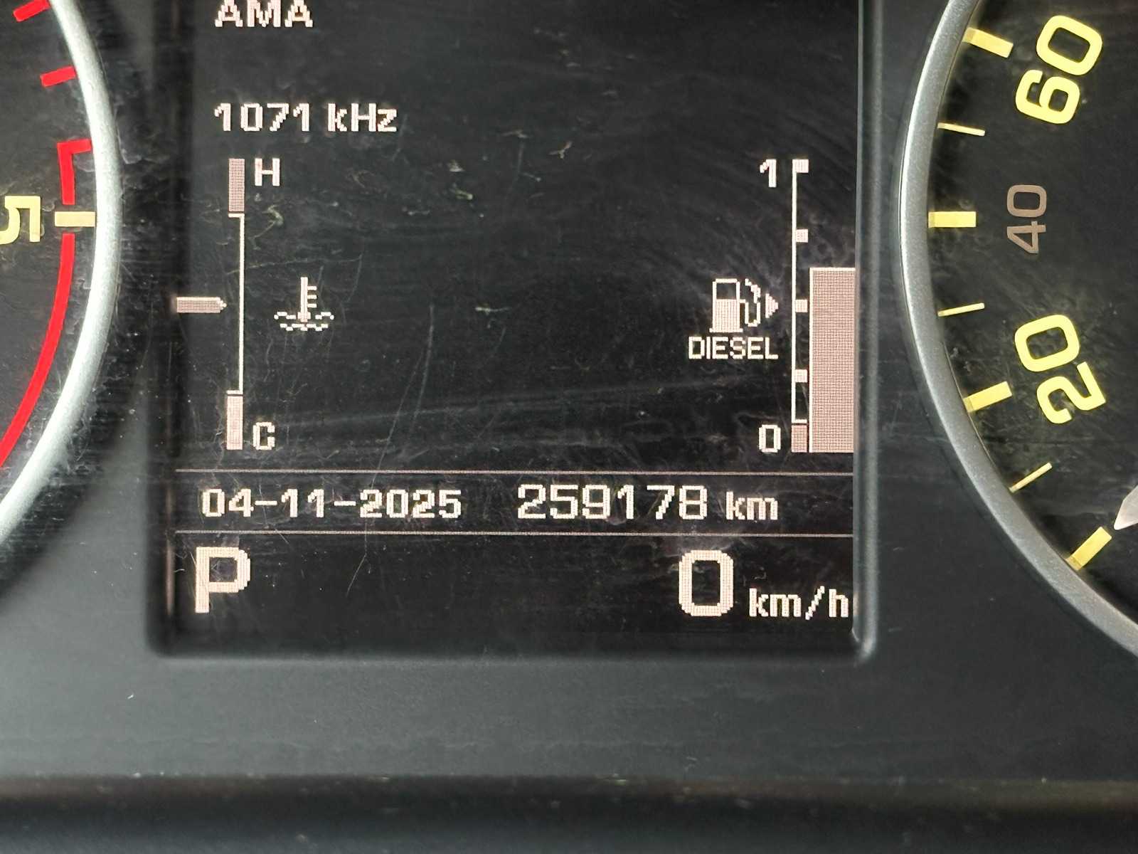 Land Rover Discovery 4 3.0 SDV6 SE HSE 256pk 2015, VNJ-87-T Bedrijfswagen