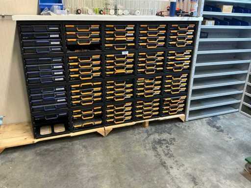 Raaco Handybox Kast met gevulde assortimentskist (75x)