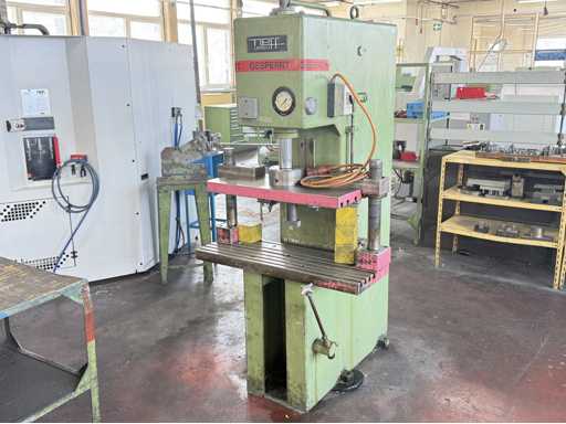 NEFF Hydraulic Press 