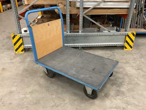 Chariot à plate-forme Eurokraft