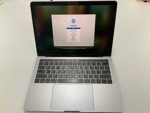 Apple A1989 13-calowy MacBook Pro